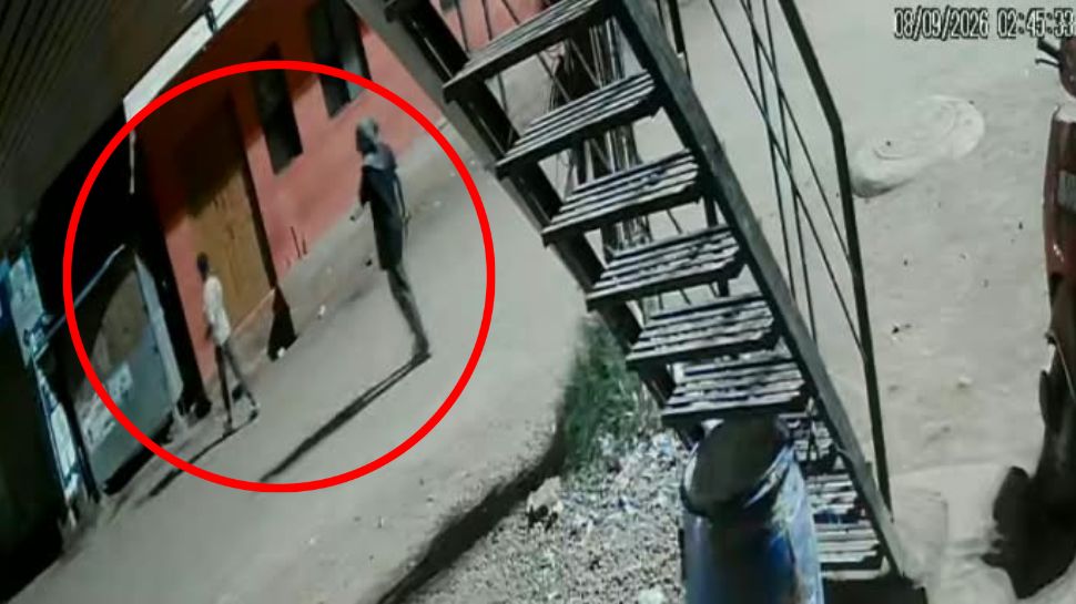 ಬೈರಿದೇವರಕೊಪ್ಪದಲ್ಲಿ ಕಳ್ಳರ ಅಟ್ಟಹಾಸ… ಸಿಸಿಟಿವಿಯಲ್ಲಿ ಸೆರೆಯಾಯ್ತು ಕಳ್ಳತನ!